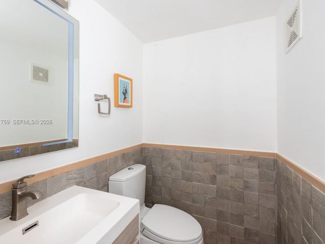 Home for sale at 717 Benevento Ave - photo 7528214