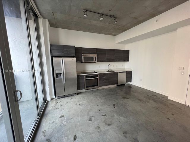 Apartment for rent  Unit #706 - photo 7467655