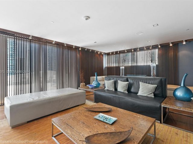 Apartment for rent  Unit #1220 - photo 7487124