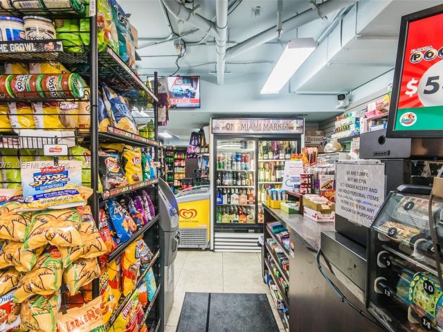 Apartment for rent  Unit #1220 - photo 7487133