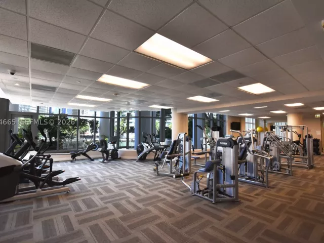 3-bedroom condo for rent in Miami - 801 Brickell Key Blvd 1209 - MondialRealty