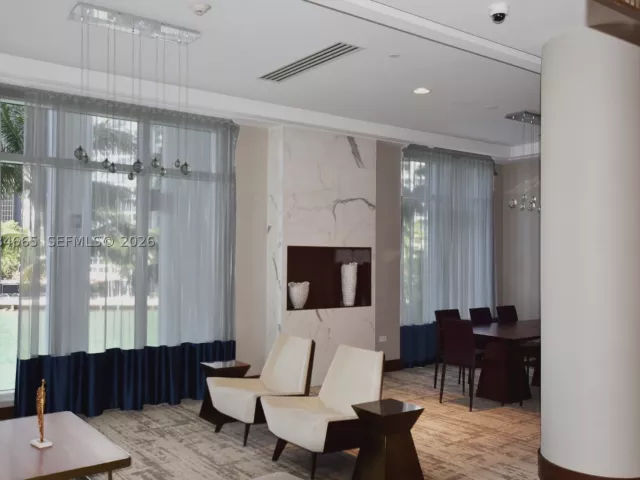 3-bedroom condo for rent in Miami - 801 Brickell Key Blvd 1209 - MondialRealty