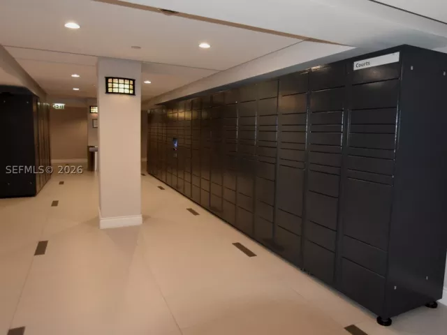 3-bedroom condo for rent in Miami - 801 Brickell Key Blvd 1209 - MondialRealty