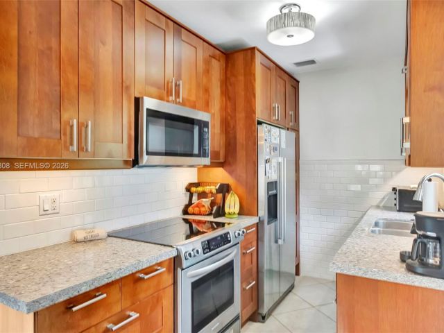 Home for rent at 1224 NE 182nd St 1224 - photo 7480629