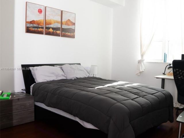 2-bedroom condo for rent in Miami - 234 NE 3 ST 1201 - MondialRealty