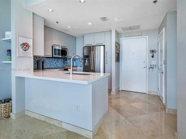 Apartment for sale  Unit #1507 - photo 7530948