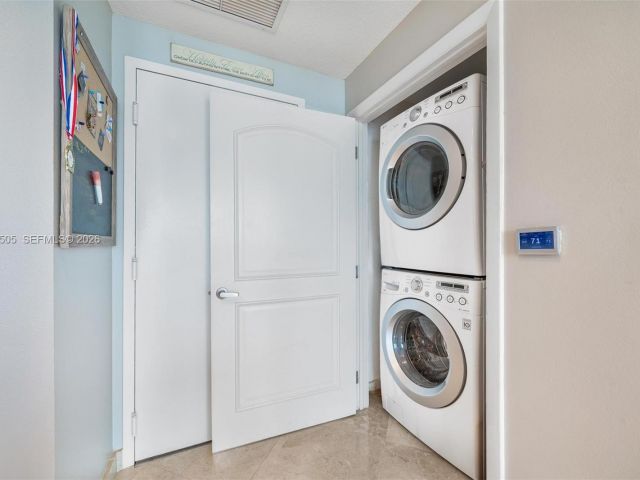 Apartment for sale  Unit #1507 - photo 7530957