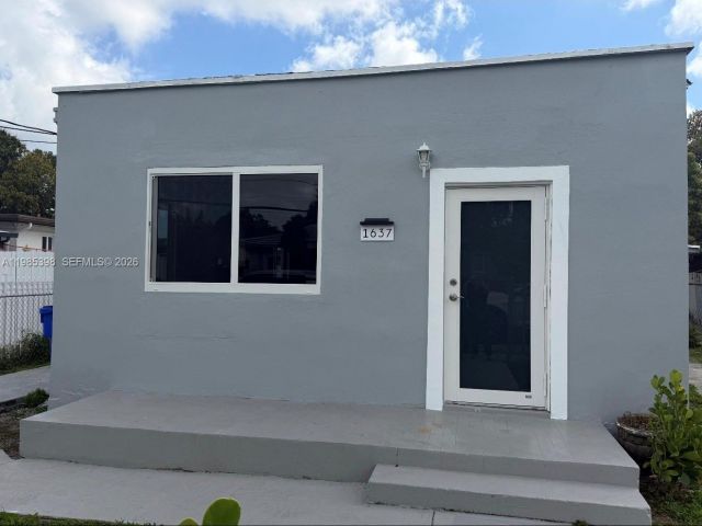 2-bedroom home for rent in Miami - 1637 NW 31st Ave . - MondialRealty