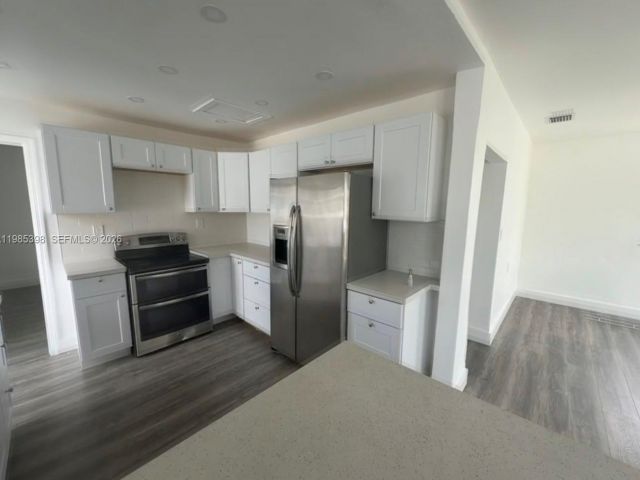 2-bedroom home for rent in Miami - 1637 NW 31st Ave . - MondialRealty