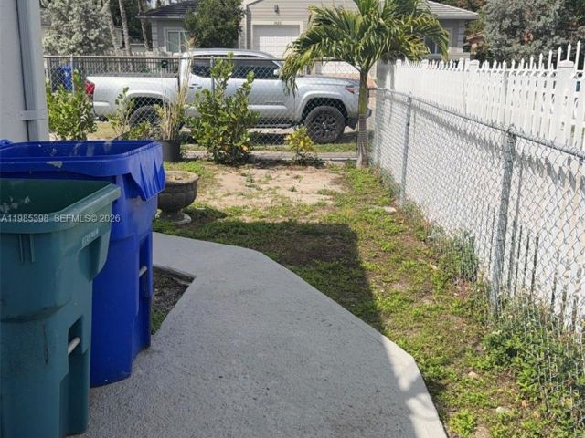 2-bedroom home for rent in Miami - 1637 NW 31st Ave . - MondialRealty