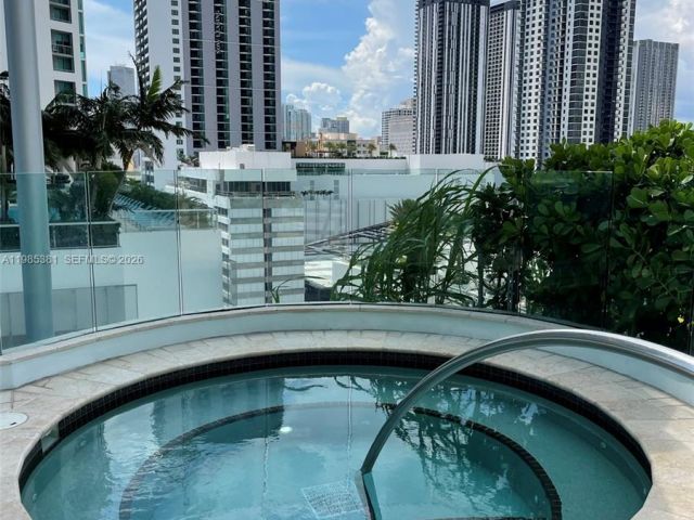 Apartment for rent  Unit #4304 - photo 7467281