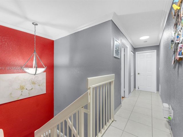 3-bedroom home for sale in Doral - 5208 NW 103rd Ave - MondialRealty