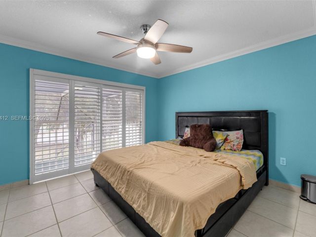 3-bedroom home for sale in Doral - 5208 NW 103rd Ave - MondialRealty