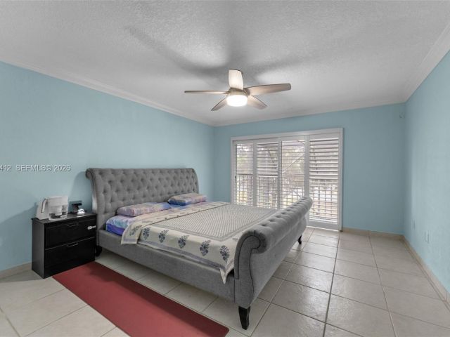3-bedroom home for sale in Doral - 5208 NW 103rd Ave - MondialRealty