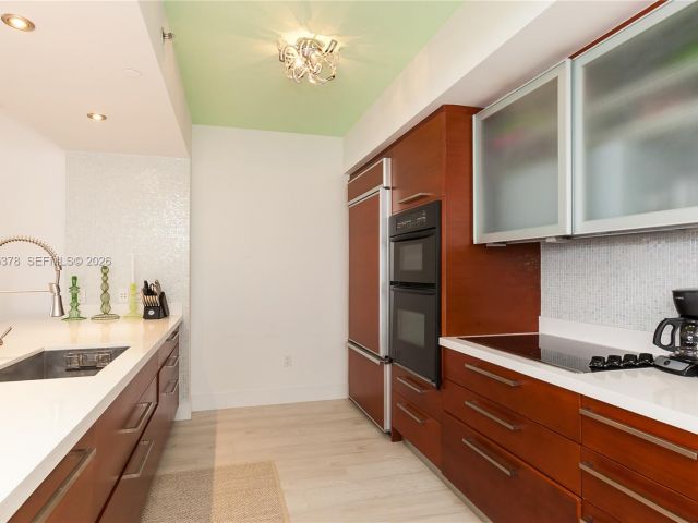 Apartment for rent  Unit #3711 - photo 7499111