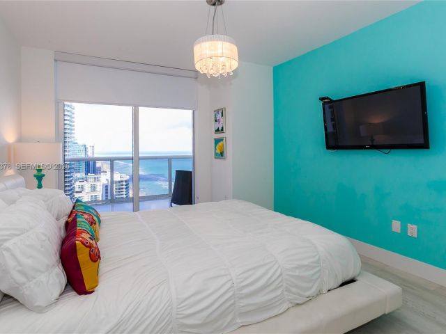 Apartment for rent  Unit #3711 - photo 7499115