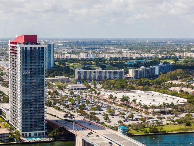 Apartment for rent  Unit #3711 - photo 7499122