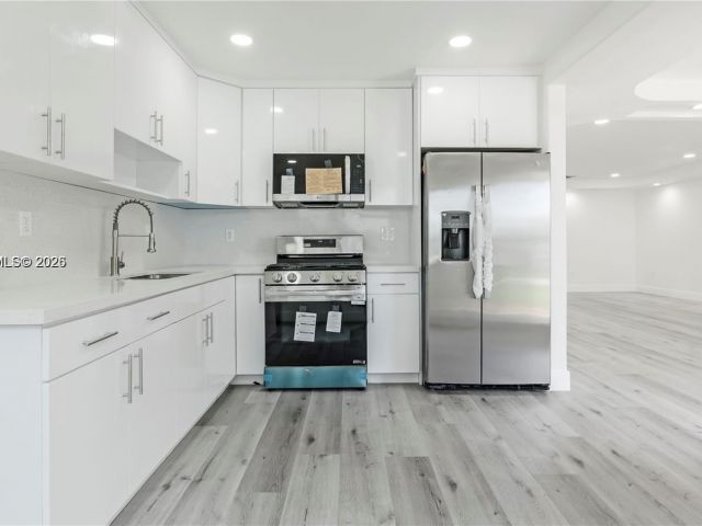 Home for rent at 2301 NW 191st St - photo 7479478