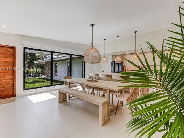 Home for sale at 905 Fairway Drive - photo 7509449