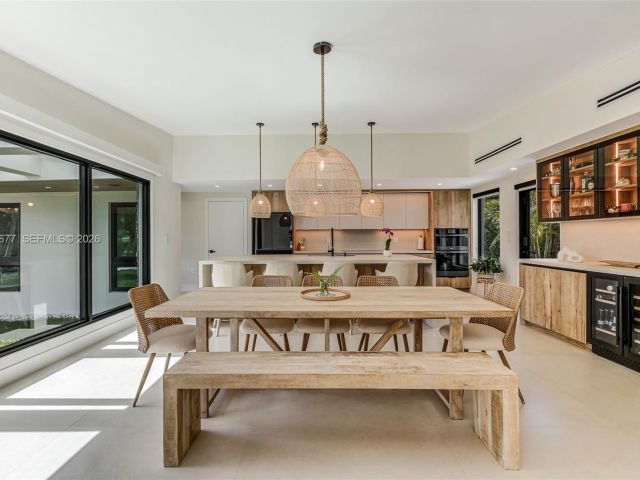 Home for sale at 905 Fairway Drive - photo 7509453