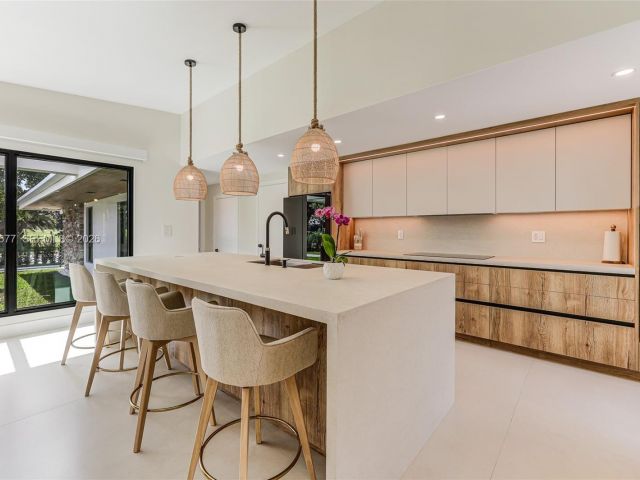 Home for sale at 905 Fairway Drive - photo 7509459