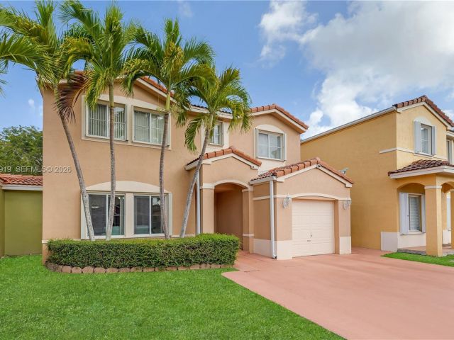 Home for sale at 16323 SW 97th St - photo 7465437