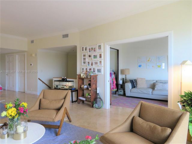 Apartment for rent  Unit #1226 - photo 7491799