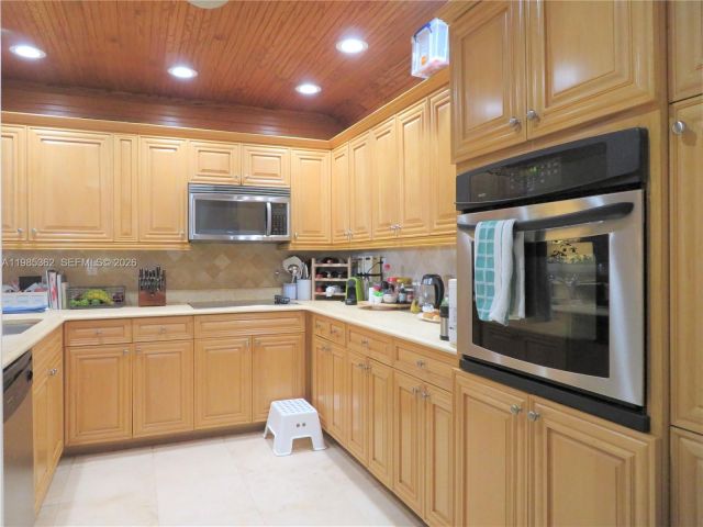 Apartment for rent  Unit #1226 - photo 7491801