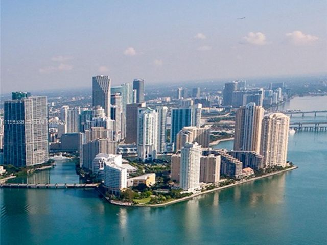 Apartment for rent  Unit #416 - photo 7469667