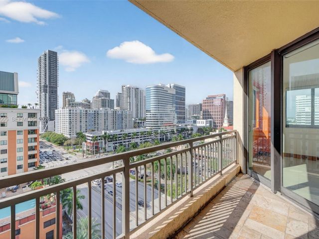 Apartment for rent  Unit #1205 - photo 7501232