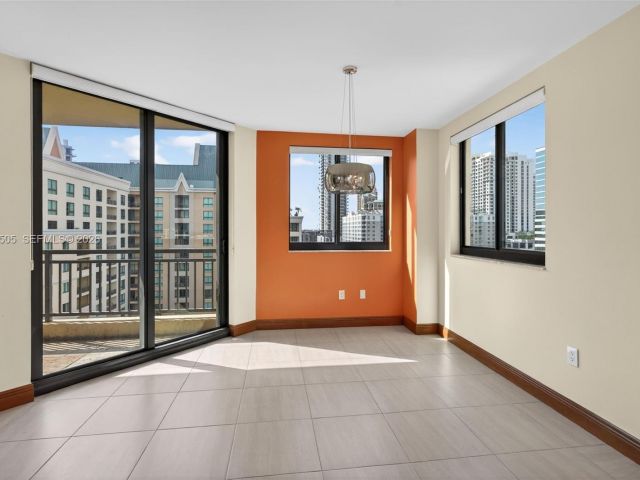 Apartment for rent  Unit #1205 - photo 7501234