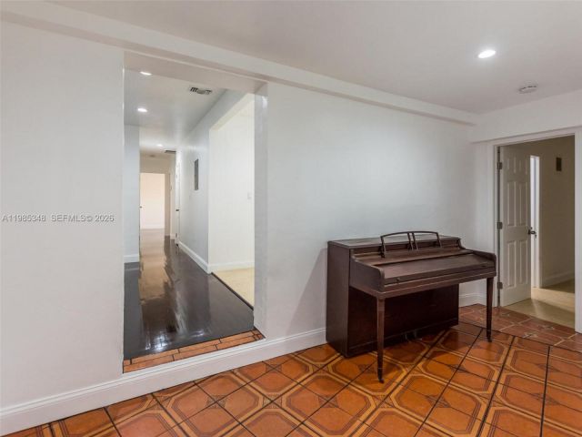 Home for rent at 6300 NW 41st St - photo 7487370