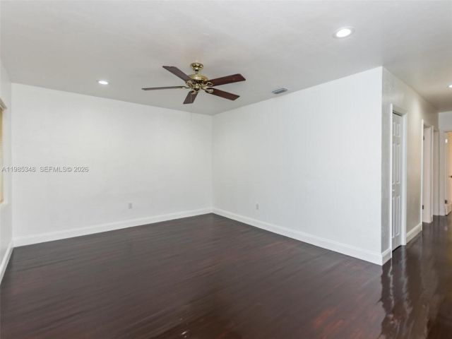 Home for rent at 6300 NW 41st St - photo 7487372
