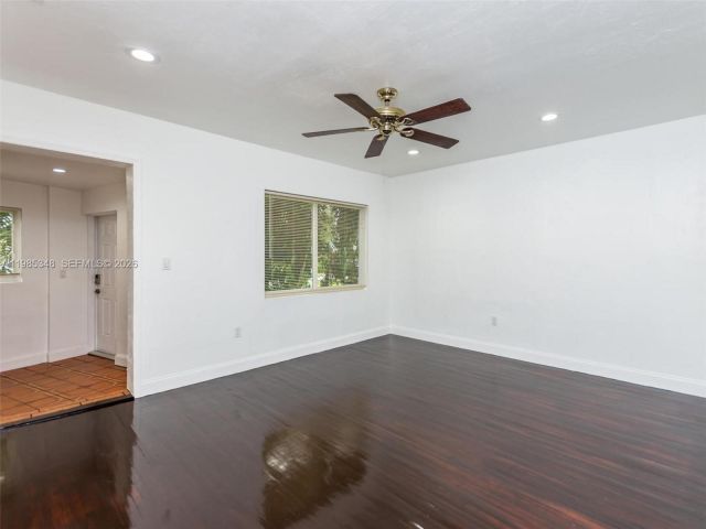 Home for rent at 6300 NW 41st St - photo 7487373