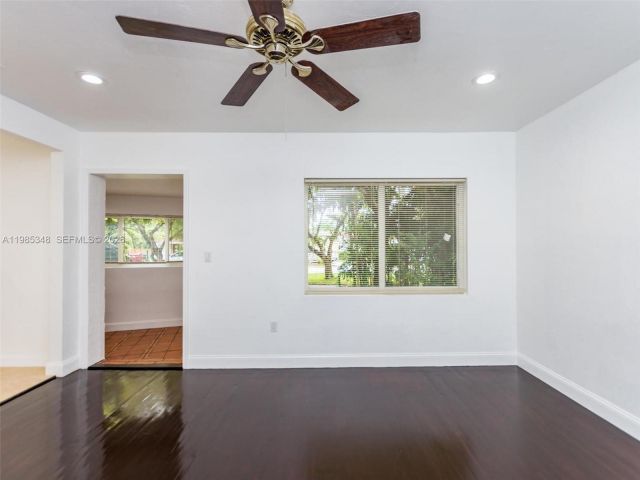Home for rent at 6300 NW 41st St - photo 7487374