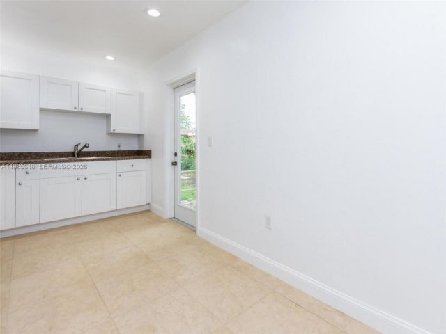 Home for rent at 6300 NW 41st St - photo 7487379