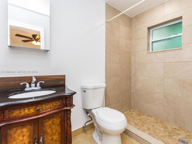 Home for rent at 6300 NW 41st St - photo 7487382