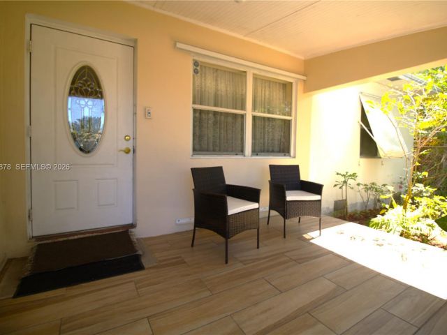 Home for sale at 1142 NW 2nd Ave - photo 7481713