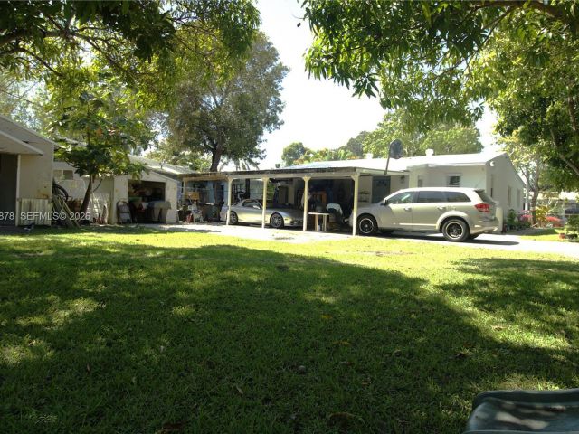 Home for sale at 1142 NW 2nd Ave - photo 7481714