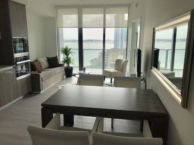 Apartment for rent  Unit #1008 - photo 7491274