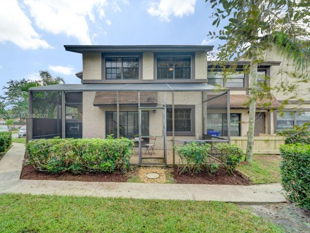 Home for rent at 1960 Bayberry Dr 1960 - photo 7454094