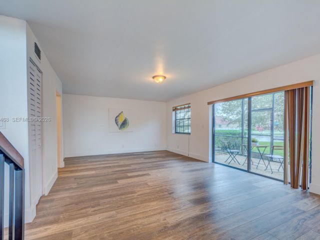 Home for rent at 1960 Bayberry Dr 1960 - photo 7454095