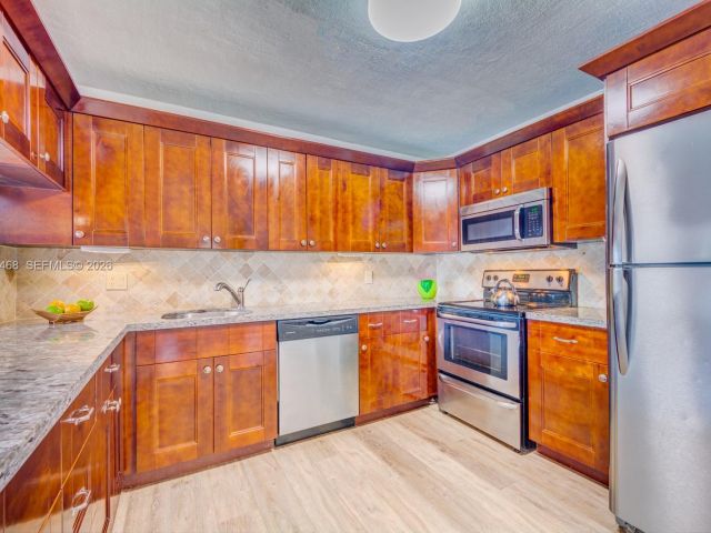 Home for rent at 1960 Bayberry Dr 1960 - photo 7454097