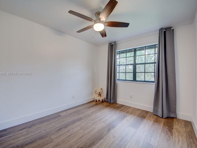 Home for rent at 1960 Bayberry Dr 1960 - photo 7454108