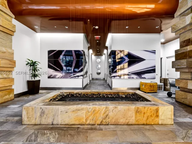 3-bedroom condo for sale in Miami - 500 Brickell Ave 3901 - MondialRealty