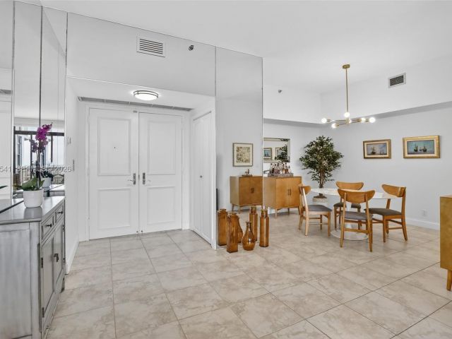 Apartment for sale  Unit #TS 5 - photo 7503059