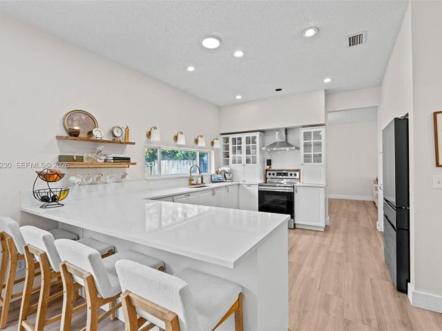 Home for sale at 2832 Cayenne Ave - photo 7514774