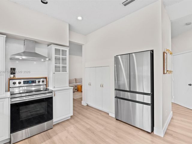 Home for sale at 2832 Cayenne Ave - photo 7514778