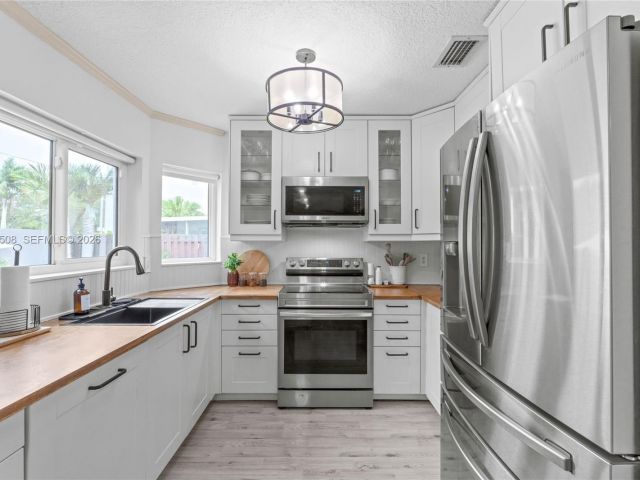 Home for sale at 2590 N Rampart Way N - photo 7514755