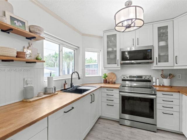 Home for sale at 2590 N Rampart Way N - photo 7514756